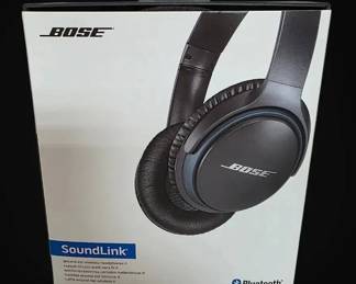 Bose Soundlink Around Ear Wireless Headphones