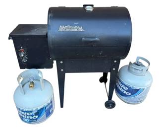 Traeger Pellet Grill Model BBQ055, 2 Propane Tanks