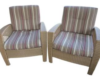 2 Outdoor Rattan Style Patio Chairs