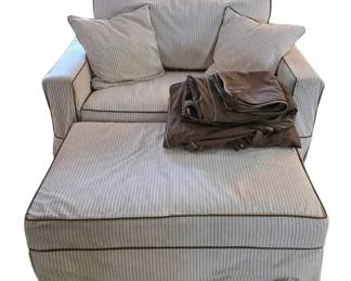 Slipcovered Loveseat Ottoman With Storage Space  Includes Set Of Slipcovers