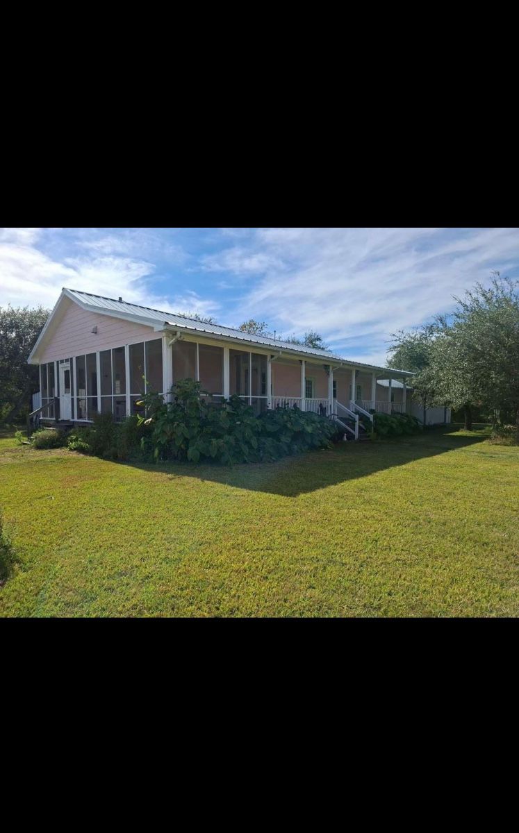 Built on pier & beam in 2016. 3 bedrooms, 1 bath, office, gourmet kitchen, bonus room with loft storage, 2 car garage plus workshop space. Durable metal roof, Needville ISD, Guest house on same property