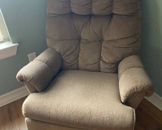 Rocking chair - comfortable- non smoking home 