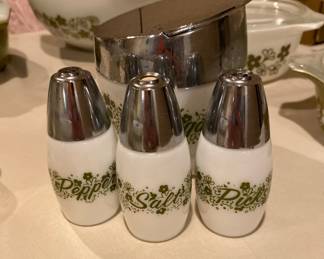 Pyrex- Spring Blossom -  S/Pep/toothpick and sugar bowl 