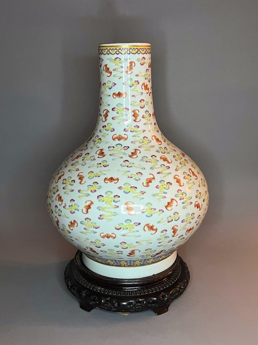 Vintage Chinese Famille Rose 'Hundred Bats' Vase