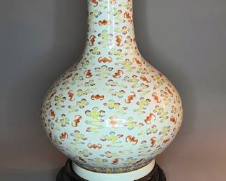 Vintage Chinese Famille Rose 'Hundred Bats' Vase
