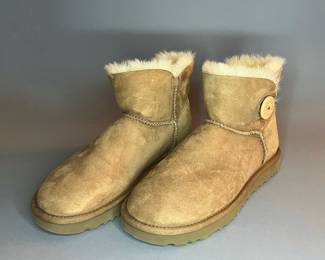 UGG Women's Mini Bailey Button II Boots