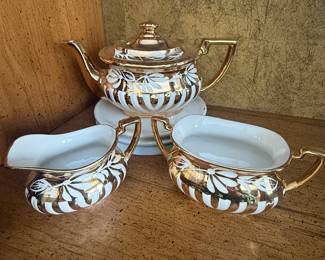 Staffordshire Teapot Cream & Sugar Gibsons Georgian Gold Lustreware 