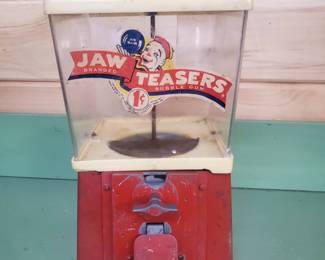 Jaw Teasers Gumball Machine