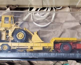 Fiat-Allis Wheel Loader Diecast Model Set