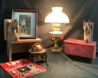 Equine Shoeshine Decor