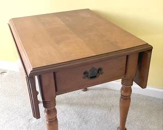 Baumritter Dropleaf Table