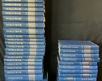 World Book Yearbook And Encyclopedia Sets