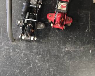Automotive jacks