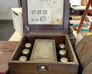 Ever ready battery radio