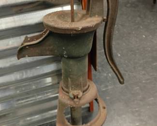 Cast-iron pump