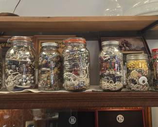 Jewelry jars