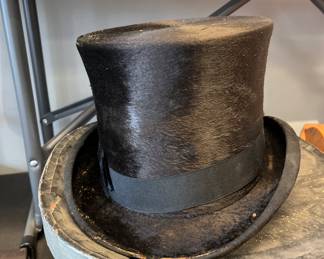 Silk top hat