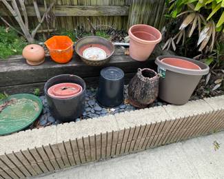 OUTDOOR PLANTER POTS