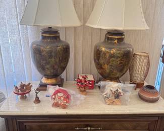 Vintage Lamps and Marble Table