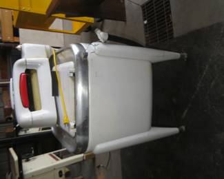 Lot 226. Vintage Maytag Gyratator washing machine