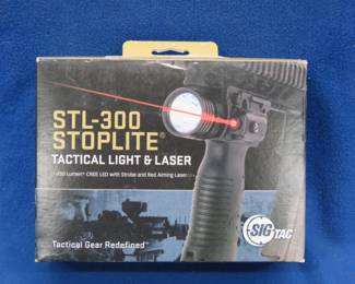 Lot 248. SIG STL-300 Stoplite Tactical Light and Laser in excellent working condition, batteries included