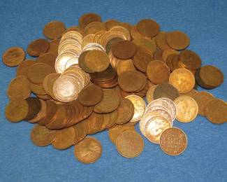 Lot 475. 180 Canadian pennies from the first half of the 20th Century