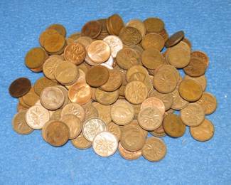 Lot 470. Over 150 Canadian pennies going back to the 1930s