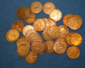 Lot 473. 37 British pennies. Dates range from 1900-1967.