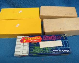 Lot 399. Two Accurail, one Roundhouse, and two Dennis Storzek model train cars. See photos for descriptions.