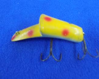 Lot 211. Vintage wooden Kautzky 3 1/4" Top Ike