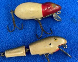 Lot 177. Vintage Paw Paw? 2 1/2" mouse and a Pfluger ? Palomine 2 3/4" bait with tack eyes