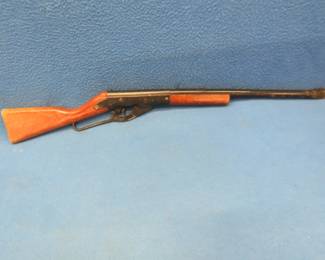 Lot 130. Daisy Model 95B BB gun with good compression