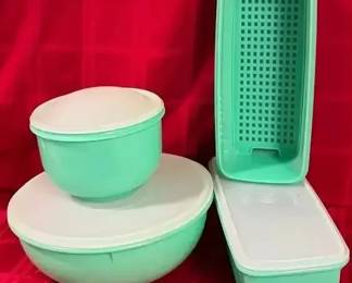 Tupperware 3 Green 