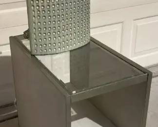 Vintage End Table  ceramic Lamp