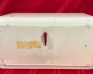 Vintage Kramer Metal Bread Storage Tin