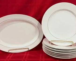Royal Majestic Fine China DOr 8404 Platter  7 Dinner Plates