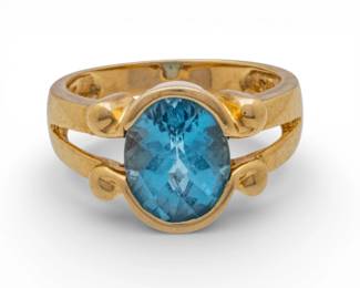 Lot 81
14k White Gold and Topaz Ring