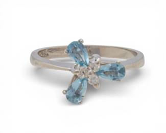 Lot 89
14k White Gold, Topaz, and Diamond Ring 