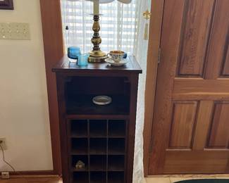 Wine cabinet