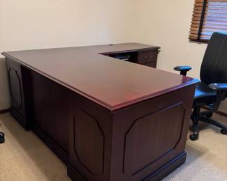 Mahogany 2 Piece L Shape Executive Desk