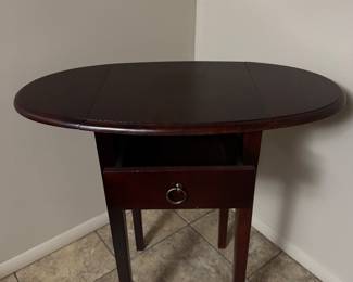 Mahogany Pembroke Drop Leaf Table