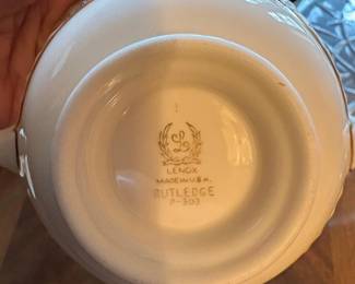 Lenox Rutledge P China Tea Set second image