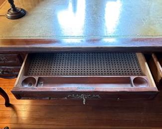 Antique French Louis XV Style Walnut Bureau Plat with Leather Inlay fourth image