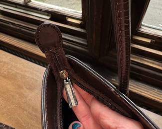 Gucci Brown Patent Leather Shoulder Bag third image