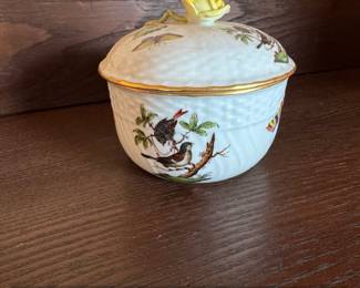 Herend Rothschild Bird Porcelain Lidded Trinket Box with Yellow Rose Finial