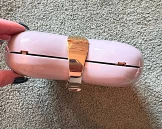 Cult Gaia The Caldera Clutch second image