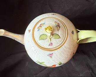 Herend Porcelain Teapot, Rothschild Bird Motif second image