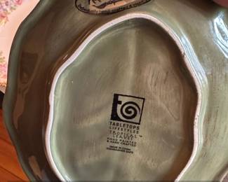 Tabletops Lifestyles Tropical Leaf Hand Painted Dish second image