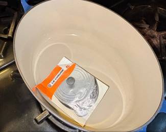 Le Creuset Signature Oval Dutch Oven  Chambray third image