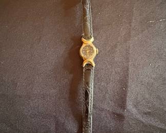 Vintage Gucci Black Dial GoldTone Womens Watch